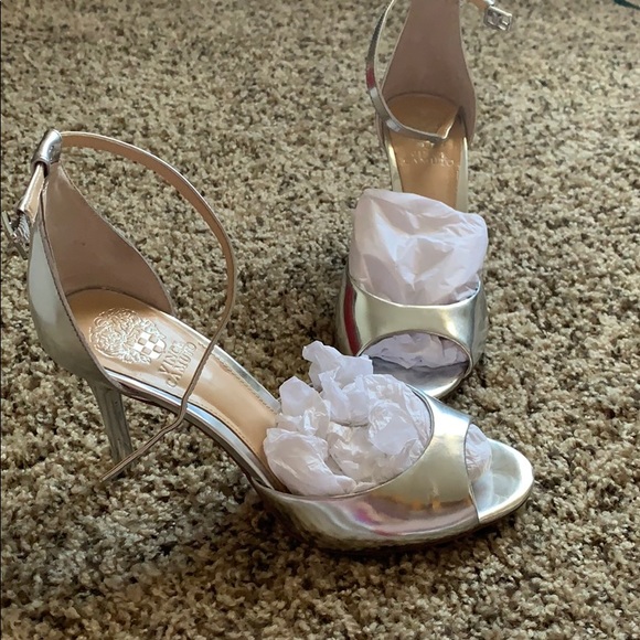 Vince camuto heels - Picture 15 of 16